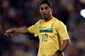 欧洲杯战火争锋：战术创新引领新高潮，欧洲站杯